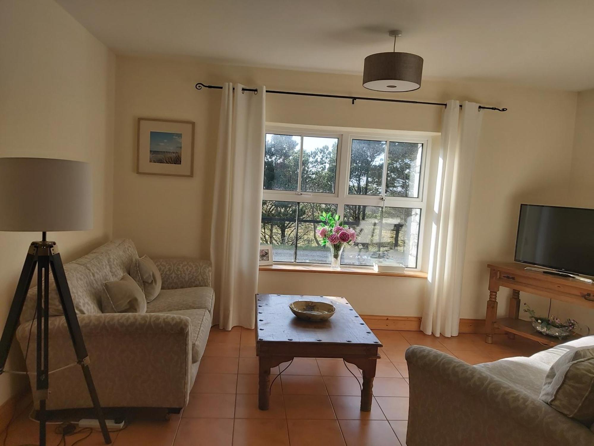Shanakeever Farm - 2 Bedroom Apartment Clifden Bilik gambar